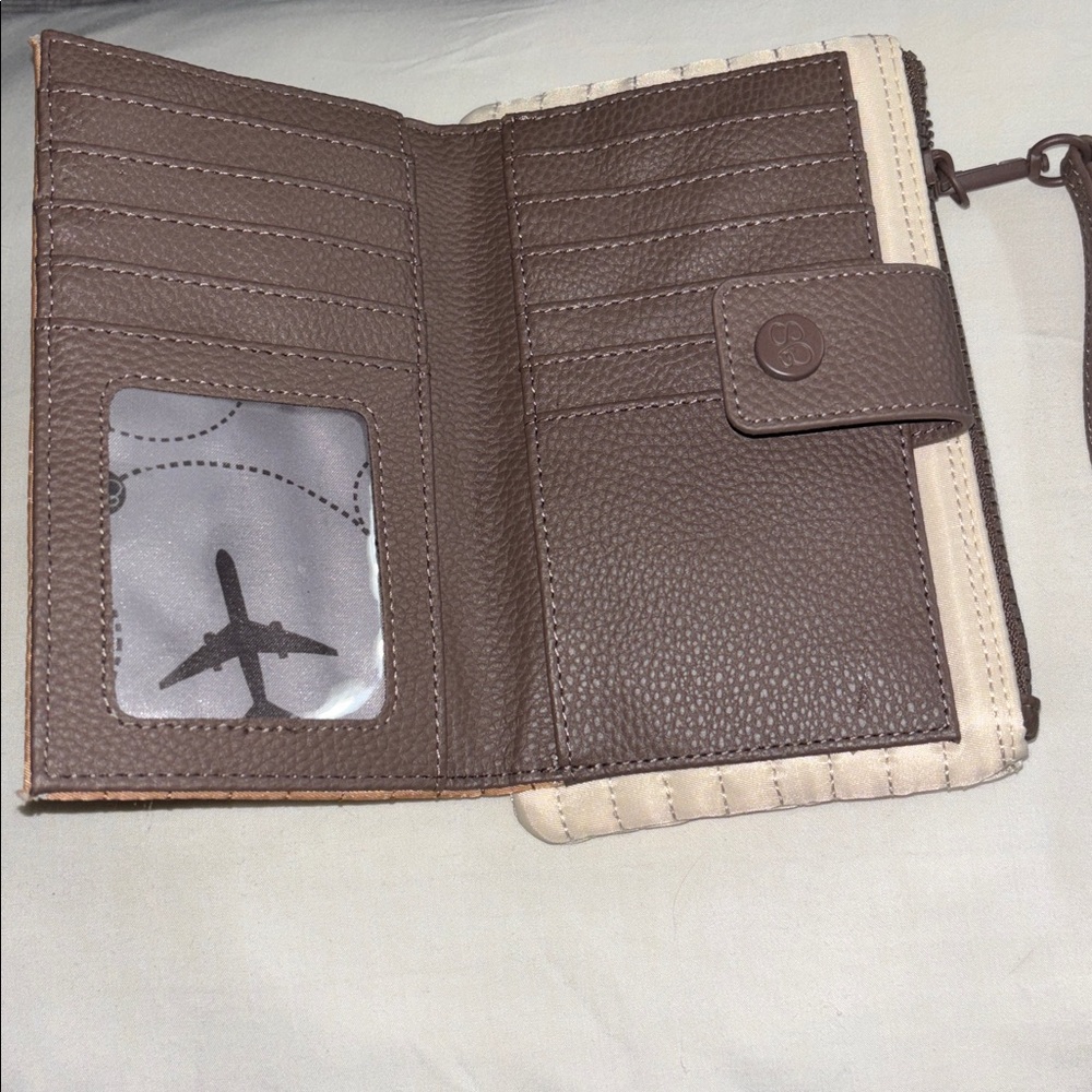 Samantha Brown ToGo Quilted RFID Travel Wallet - Taupe Colorblock - Picture 3 of 7